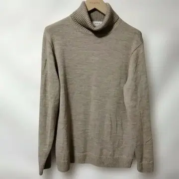 빔즈 감수 터틀넥 스웨터 니트 모아레스