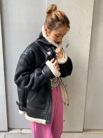 언그리드 무스탕 자켓