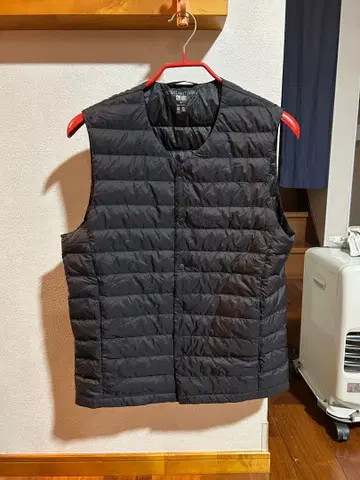 유니클로 울트라 라이트 이너 다운 베스트 새상품급