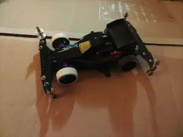 미니 사륜구동 VS 섀시