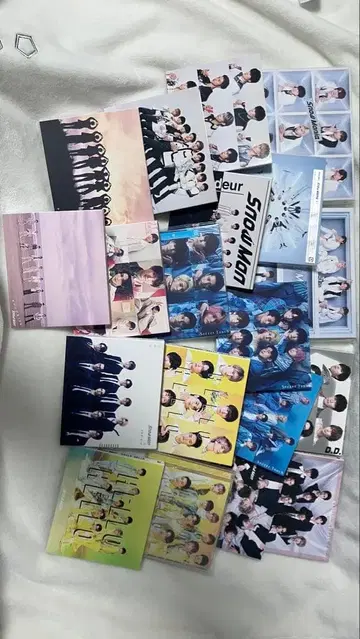 Snow Man CD 앨범 세트 총 19장