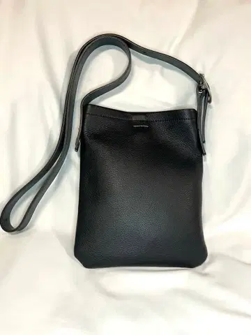 Hender Scheme 원 사이드 벨트 백 스몰 블랙