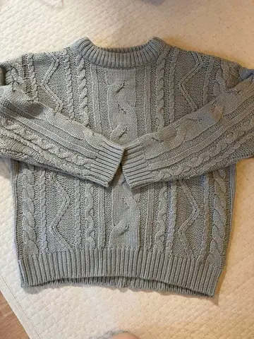 ALEXIA STAM 그레이 케이블 니트 긴팔