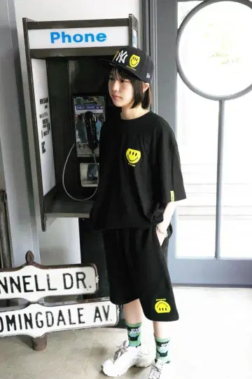 [ 미개봉 새상품 ] over print 오버 프린트 하프 팬츠 블랙