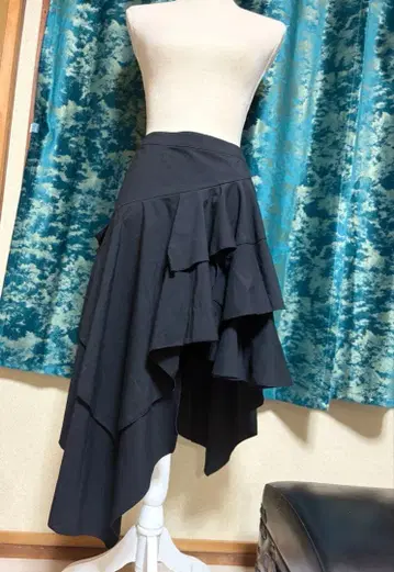 PRESENCE! 비대칭 스커트