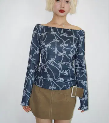 musubore 오프숄더 상의