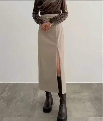 CENEA 슬릿 지퍼 I라인 스커트 새상품