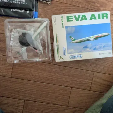EVA AIR 보잉 777-300 비행기