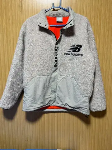 New Balance 보아 자켓 화이트