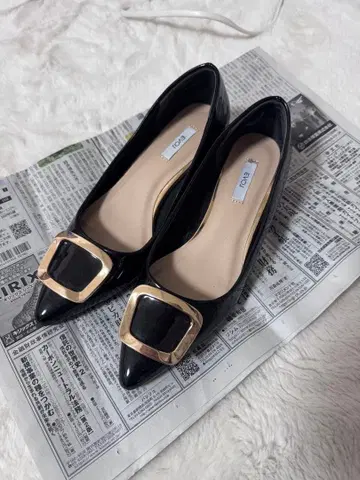 EVOL 플랫 펌프스