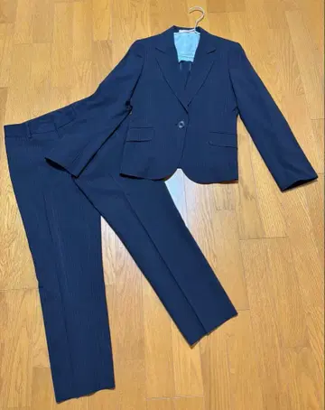 AOKI 여성 수트 네이비 스트라이프 LES MUES 사이즈 M