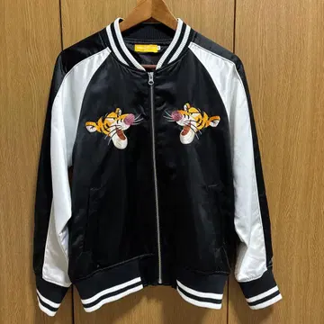 디즈니 스카잔 티거 자수 S 사이즈