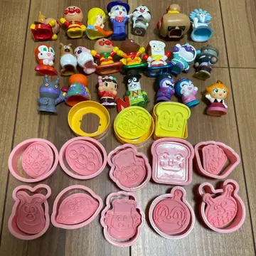 (가칭) 호빵맨 피규어와 틀 세트