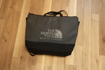 THE NORTH FACE 숄더백 그레이 블랙