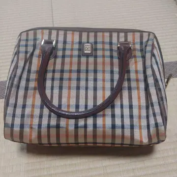 체크 무늬 핸드백 중형 브라운 가죽