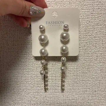 펄과 골드 롱 귀걸이