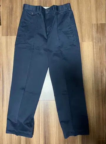 D.C.WHITE 허리 포인트 오피서 팬츠