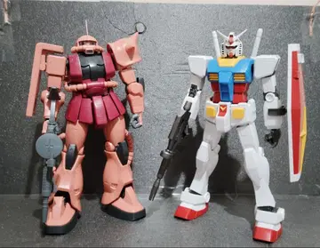 메가 사이즈 1/48 건담 샤아 자쿠 세트