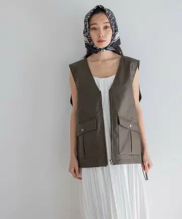 레더라이크 ZIP 베스트