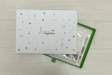 NiziU 시즌 그리팅 2022