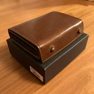 엠피우 밀레폴리에 부스켓 다크 브라운