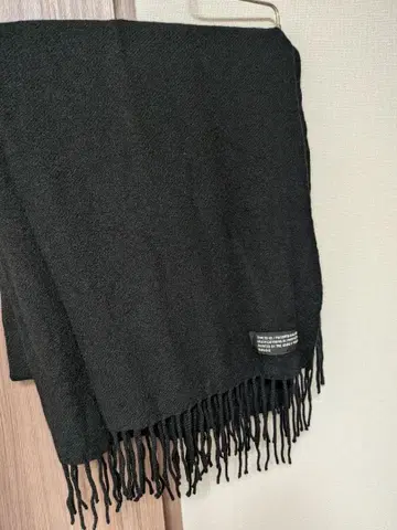 ZUCCa 심플 블랙 머플러