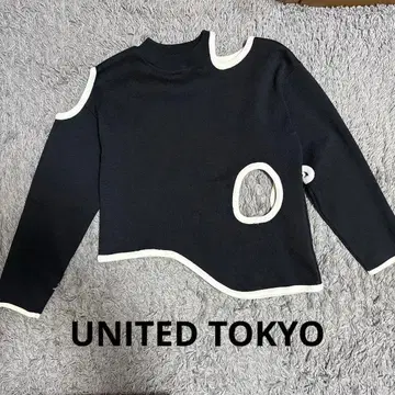 UNITED TOKYO 비대칭 블랙 긴팔 니트