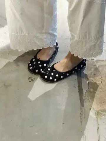 새상품급 도트 타비 tabi 신발