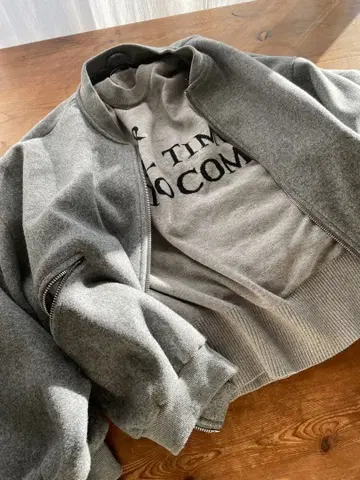 미사용 ZARA 볼륨 소매 블루종 L 사이즈