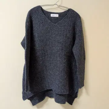 1 mile Plantation 다크 그레이 V넥 니트