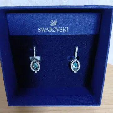 Swarovski 파란색 크리스탈 귀찌