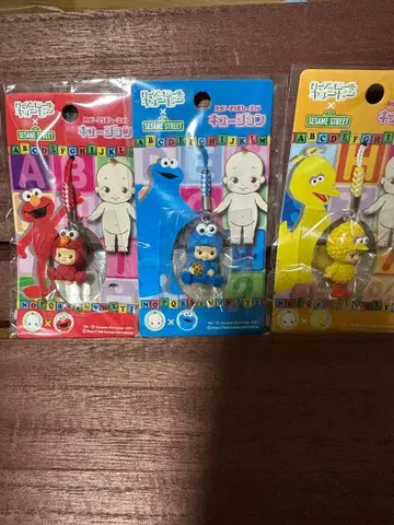 세서미 스트릿 큐피 콜라보 키링 세트