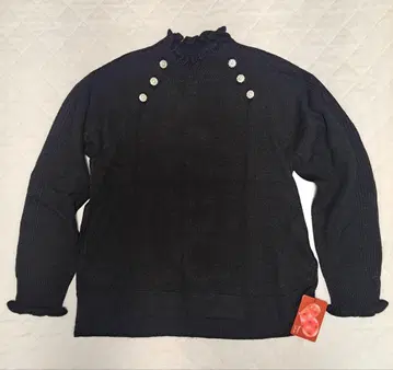 [택 포함] &LOVE 키라키라 버튼 악센트의 페미닌 니트 풀오버 L