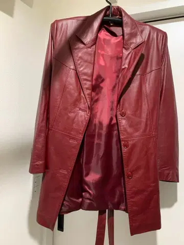 가죽 롱 자켓 빨간색