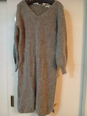 PROPORTION 프로포션 그레이 니트 원피스 V넥