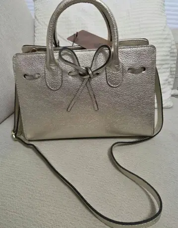 Borsa Carina 샴페인 골드 핸드백