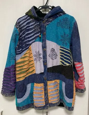 에스닉 네팔제 멀티 컬러 패치워크 후드 부착 코트