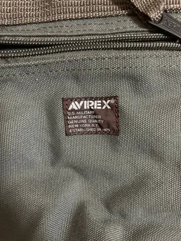 AVIREX 다크 그린 숄더백 가격 인하 가능합니다