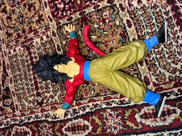 드래곤볼 피규어 꼬리 포함