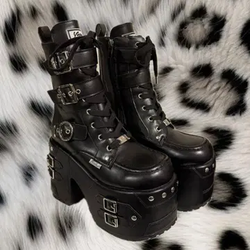 [ YOSUKE/요스케 ] 통굽 레이스업 숏부츠