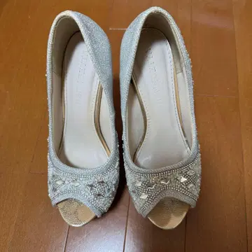 JEWELS 캬바쿠라 힐 샌들 37