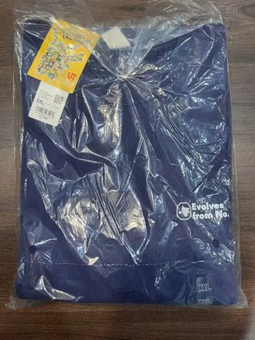 새상품 유니클로 포켓몬 스웨트 셔츠 XXL 사이즈 온라인 스토어 구매품