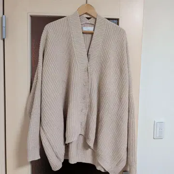 antiqua patterntorso 베이지 니트 가디건