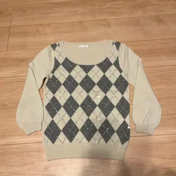 로페 아가일 무늬 7부 소매 니트 스웨터 베이지/그레이