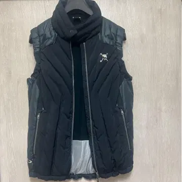 오클리 블랙 슬리브리스 베스트