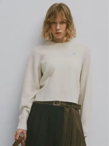 FURFUR 로고 자수 크루넥 스웨터