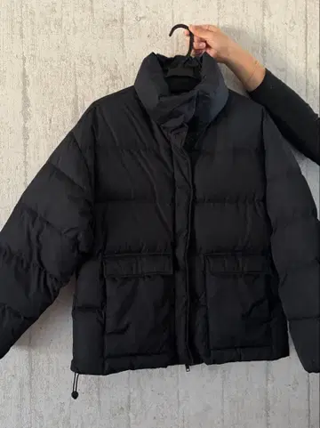 GAP 블랙 다운 자켓