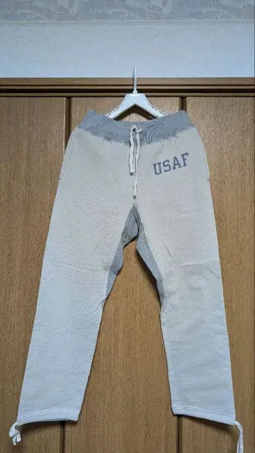 TOYS McCOY USAF 로고 스웨트 팬츠