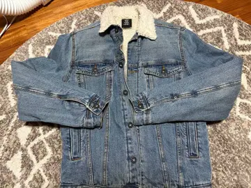 H&M 보아 카라 부착 라이트 블루 데님 자켓 EUR XS