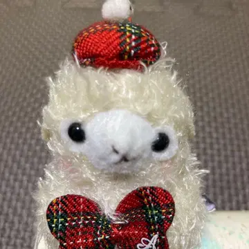 화이트 알파카 봉제 인형 체크 무늬